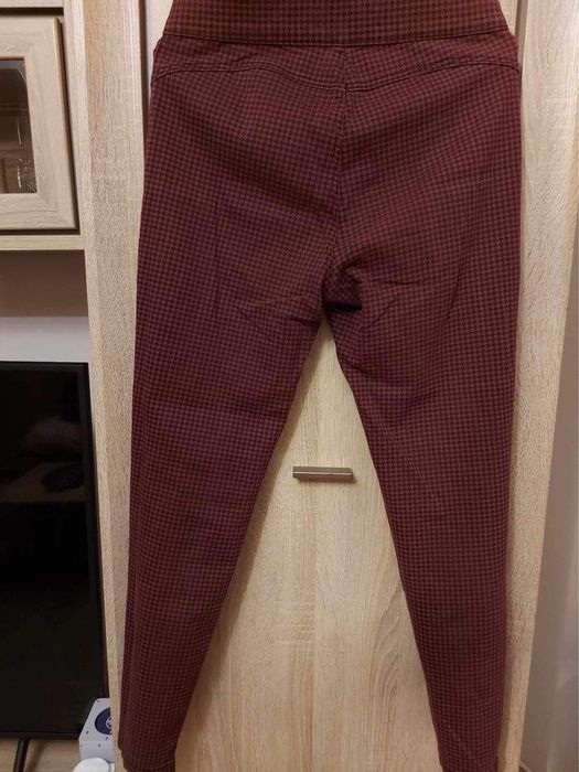 Spodnie w kratkę rozm. 38