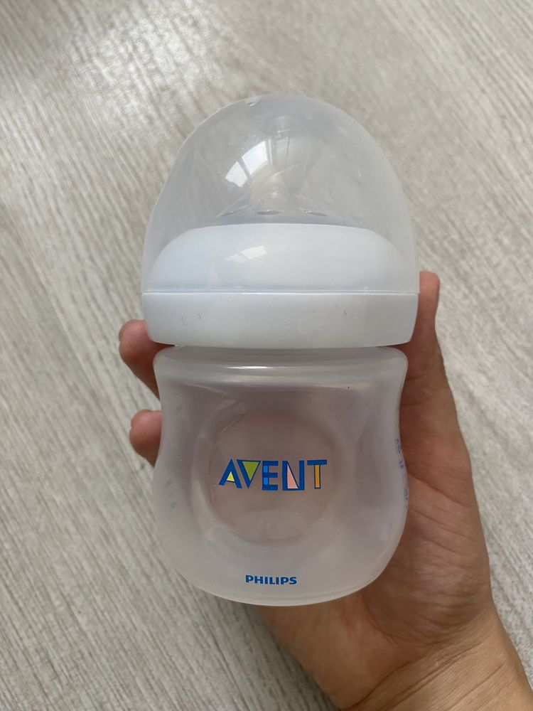 Пляшка Philips Avent Natural 0+