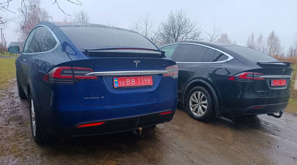 Оренда авто на святкові заходи весілля свадьба Тесла мерседес BMW