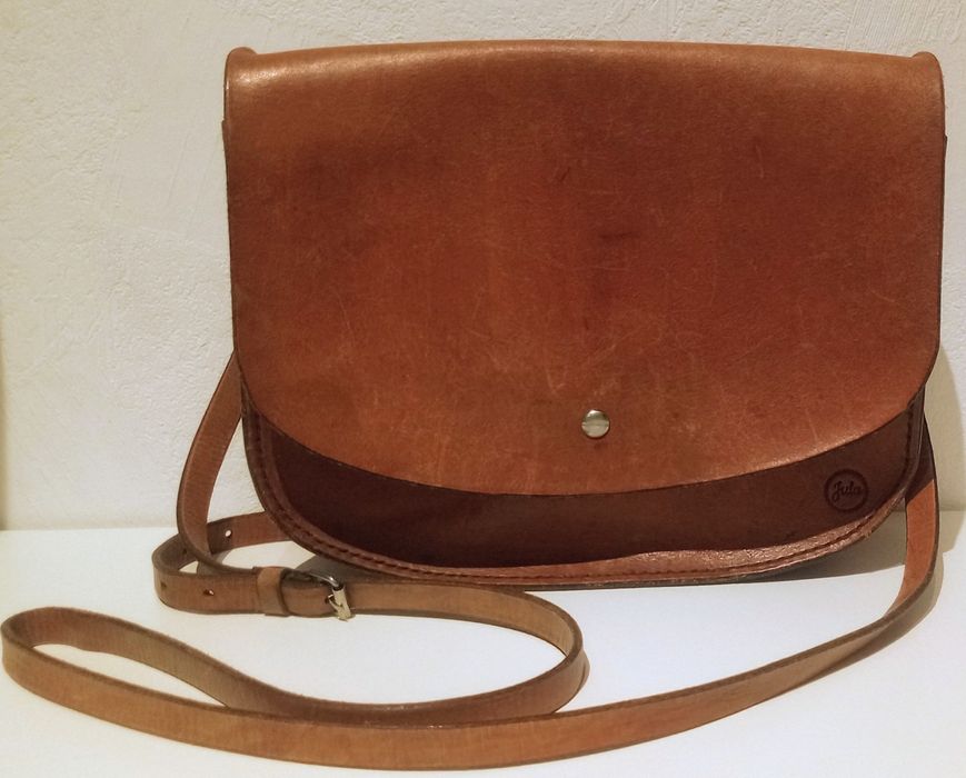 Skórzana torebka listonoszka Julia