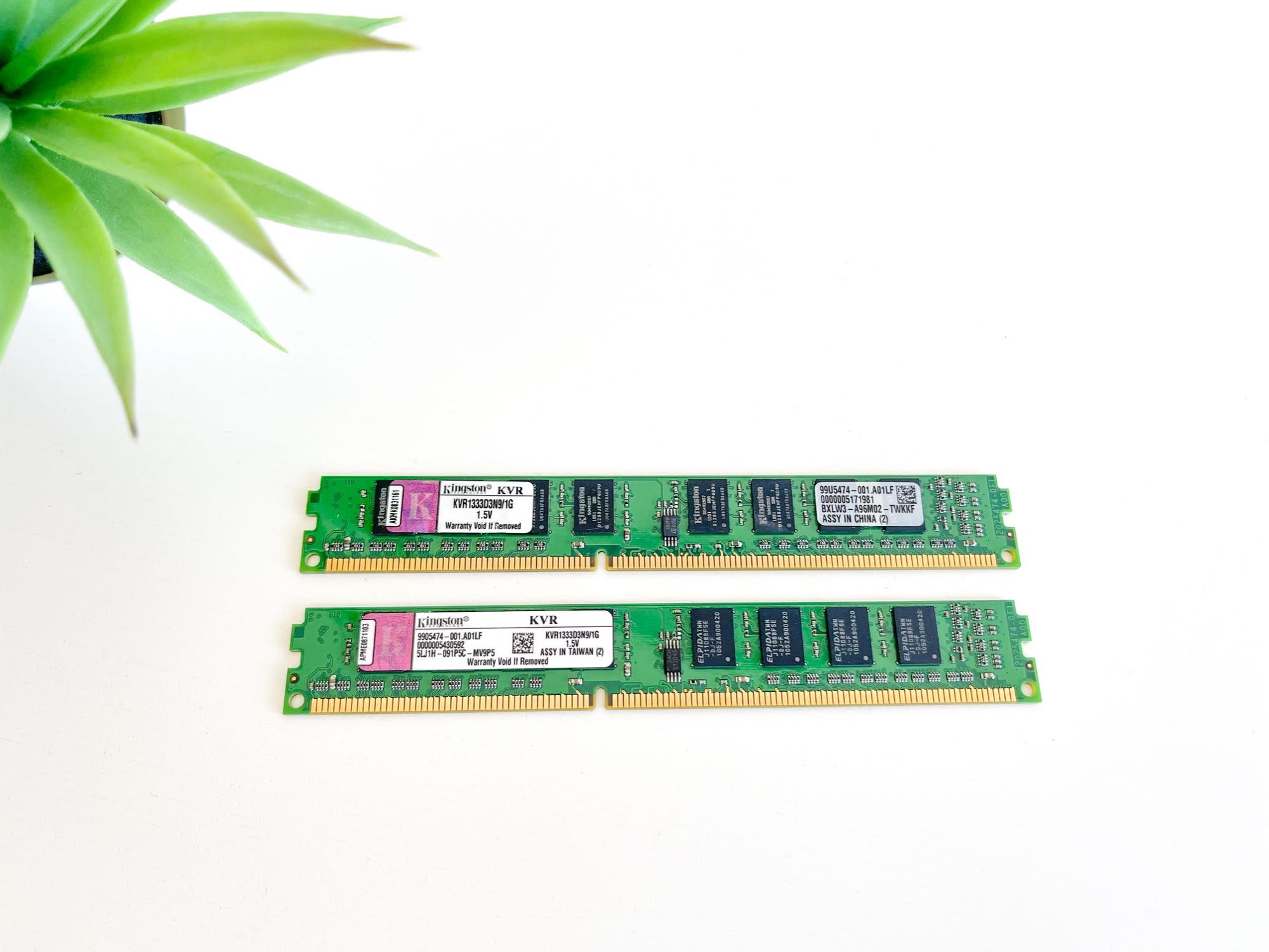 Memórias 1GB DDR3 1333mhz - Como novas