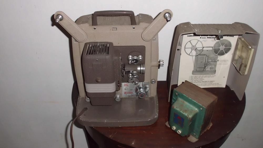 Máquina de projetar filmes 8 mm em fita