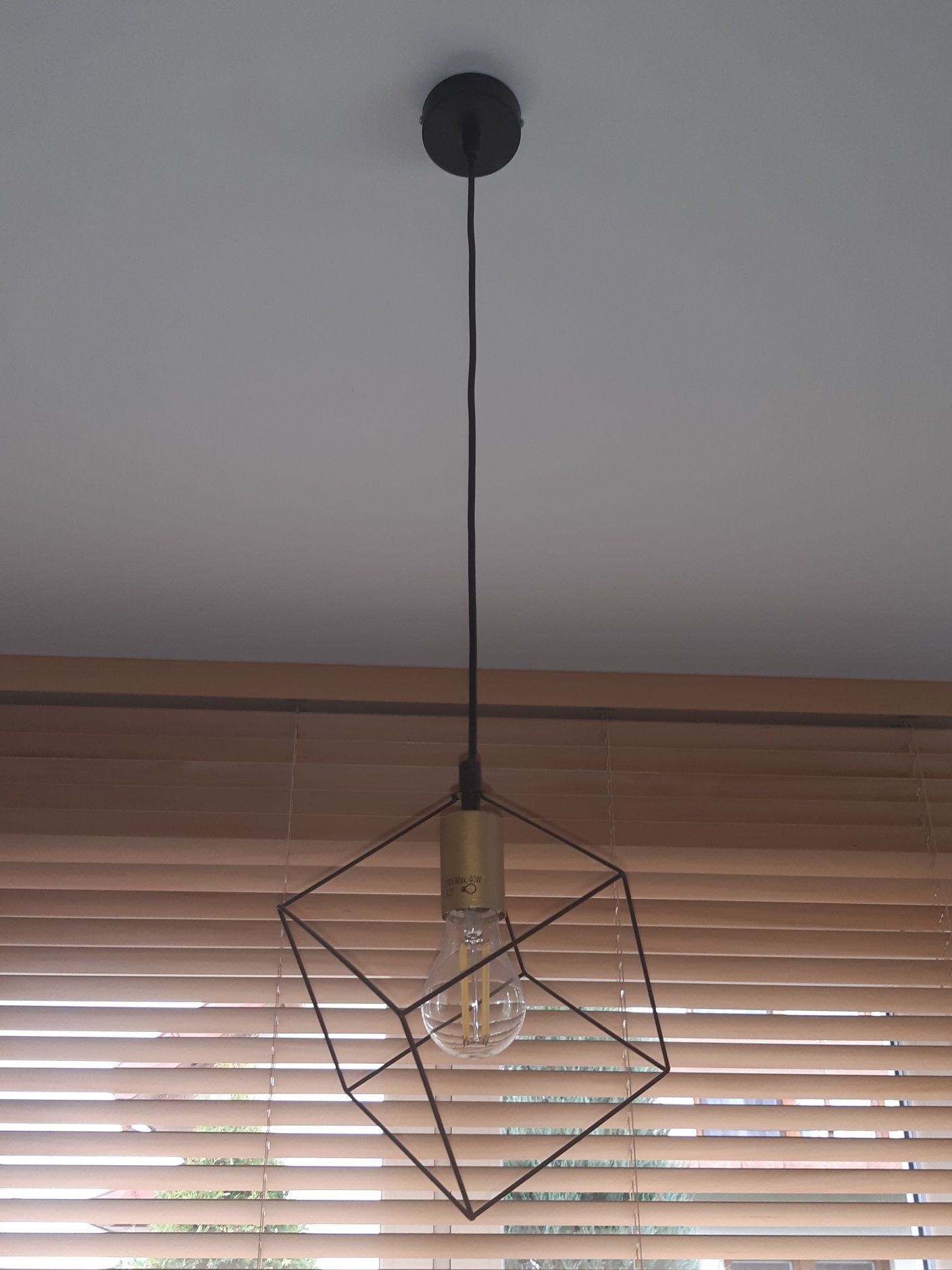 Lampa wisząca Loft Lampy 3 + 1 ideał