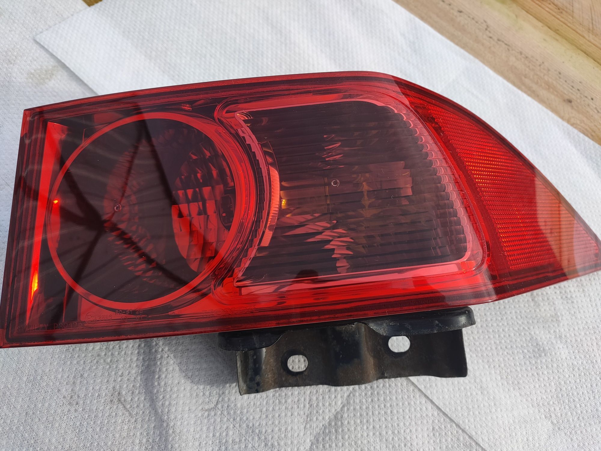 Lampa tylna prawa Honda Accord VII