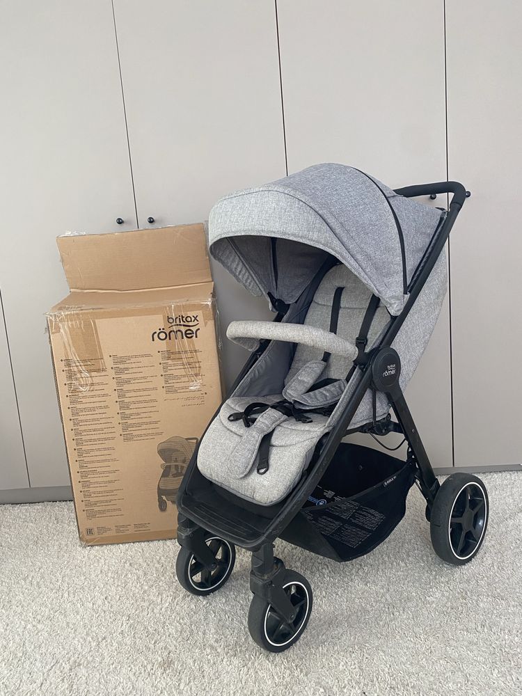 Прогулянкова коляска Britax-Romer