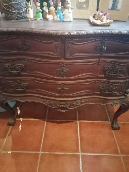 Vendo 2 comodas + Casa de Bonecas