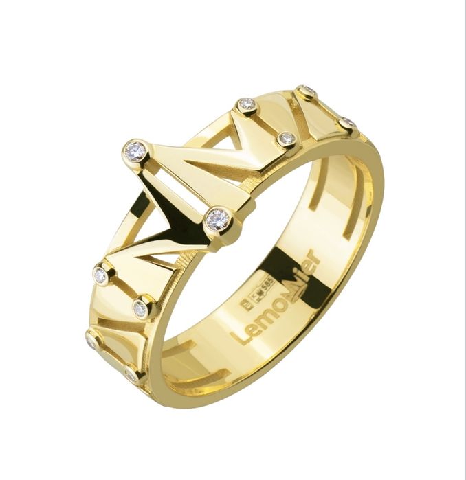 Золотое кольцо с бриллиантами 585*, 4.74г/р.16.0, 5.15г/р.18.0