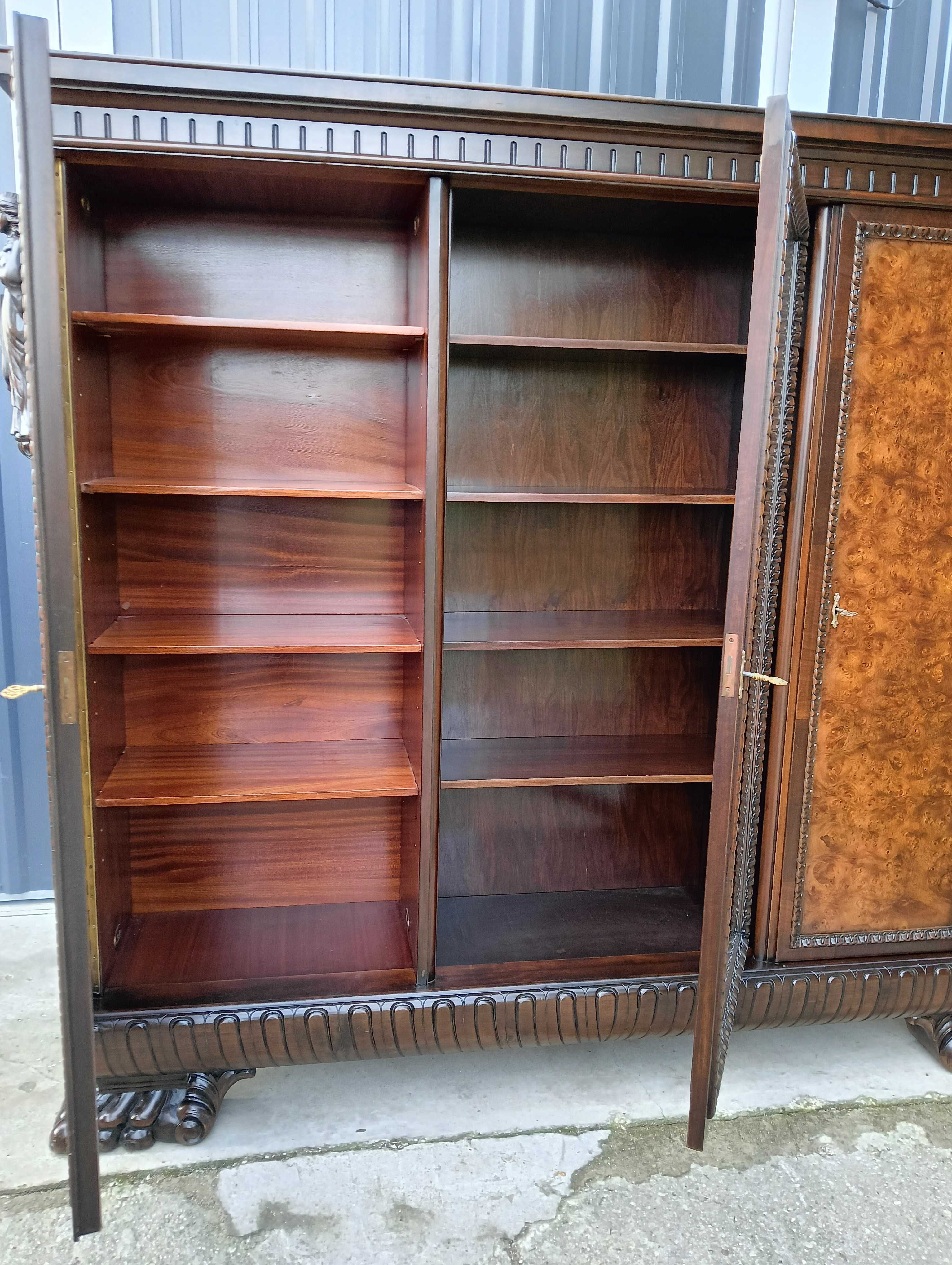 Biblioteka gabinet lwie łapy po renowacji