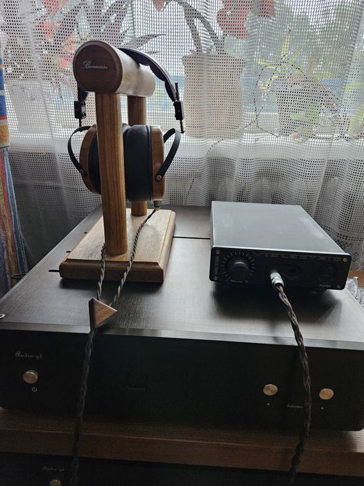 Audeze lcd-2 Violectric  HPA V200 +  балансний кабель Viablue NF-S1