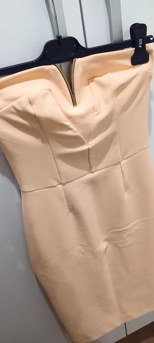 Piękna sukienka  RIVER ISLAND