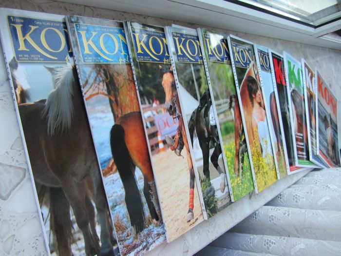 "KOŃ POLSKI" czasopismo (9 szt) stan idealny + gratis 9 plakatów