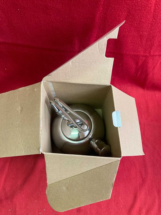 Chaleira de inox, nova