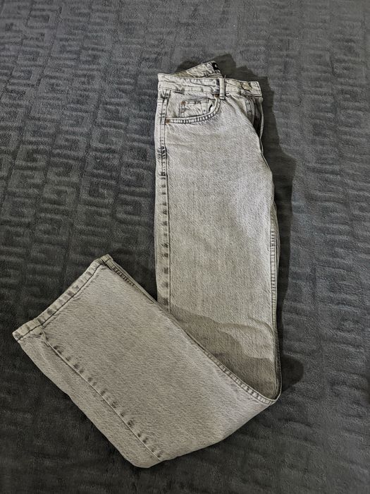 Джинси Stradivarius