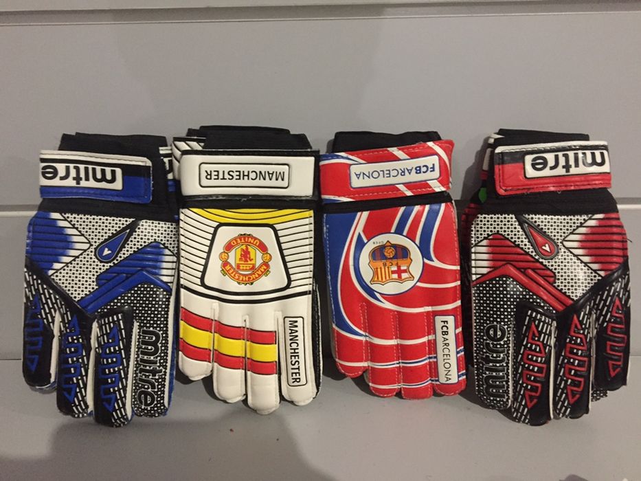 Вратарские футбольные перчатки Воротарські рукавиці 7,8,9