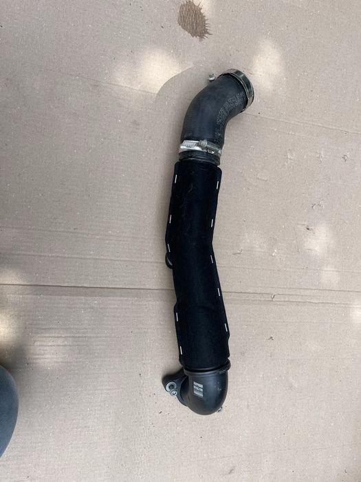 Waż Rura Interkuler przewód Passat B8 2.0 TDI  19R