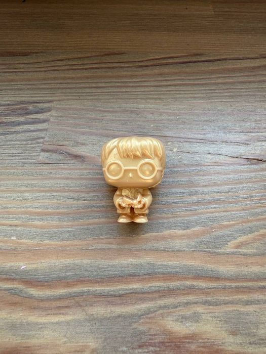 Золотий Гаррі Потер фігурка
