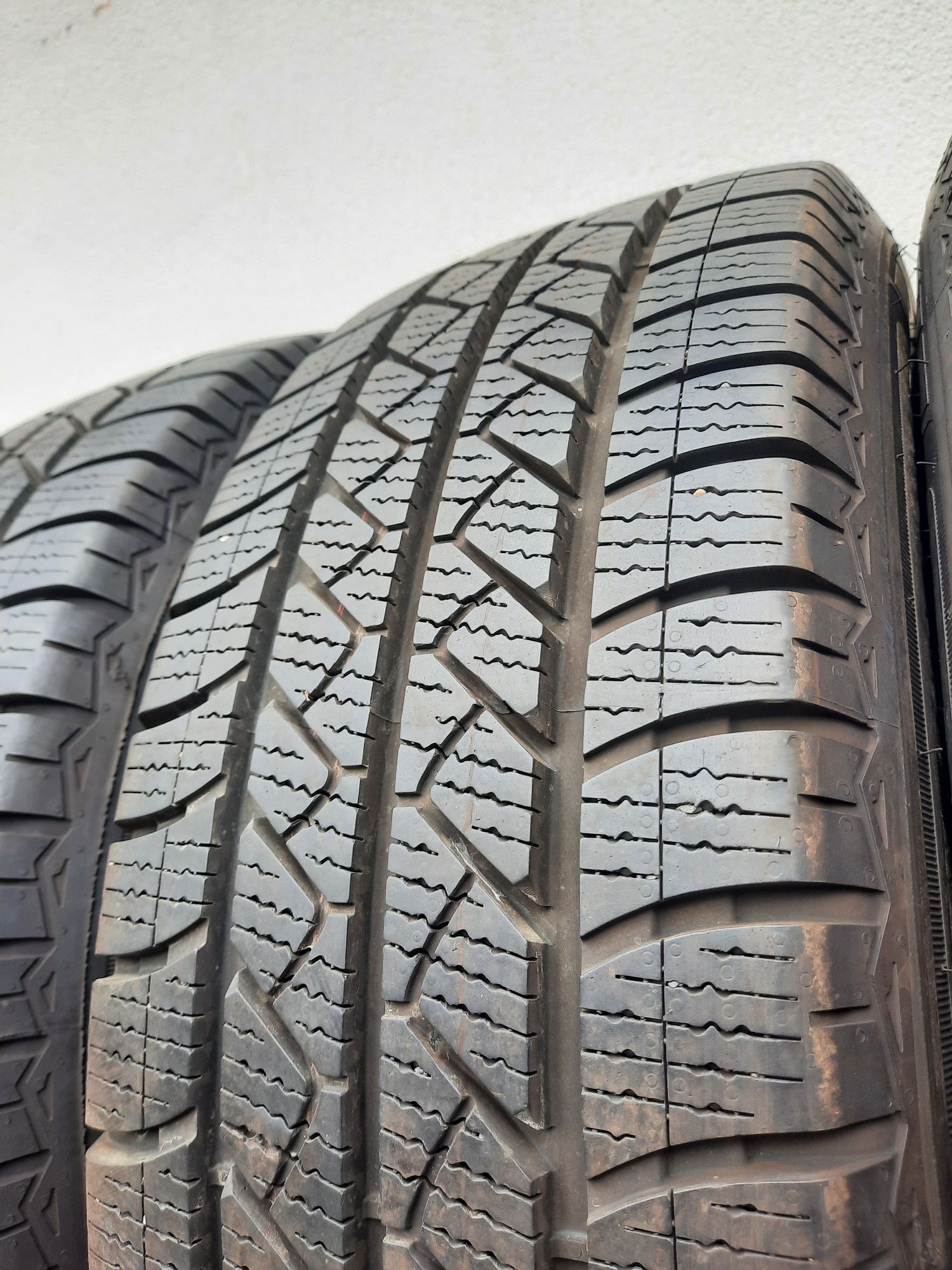 4 opony 215/65 R16C Goodyear Vector4seasons 2023r 8.5mm
