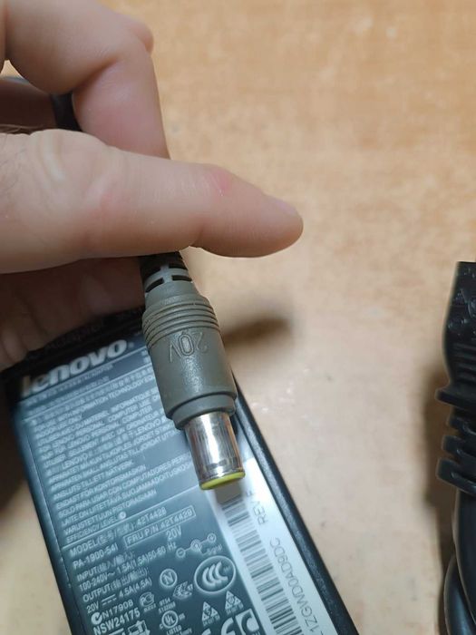 Блок питания для ноутбука Lenovo 20v 4.5A ОРИГИНАЛ