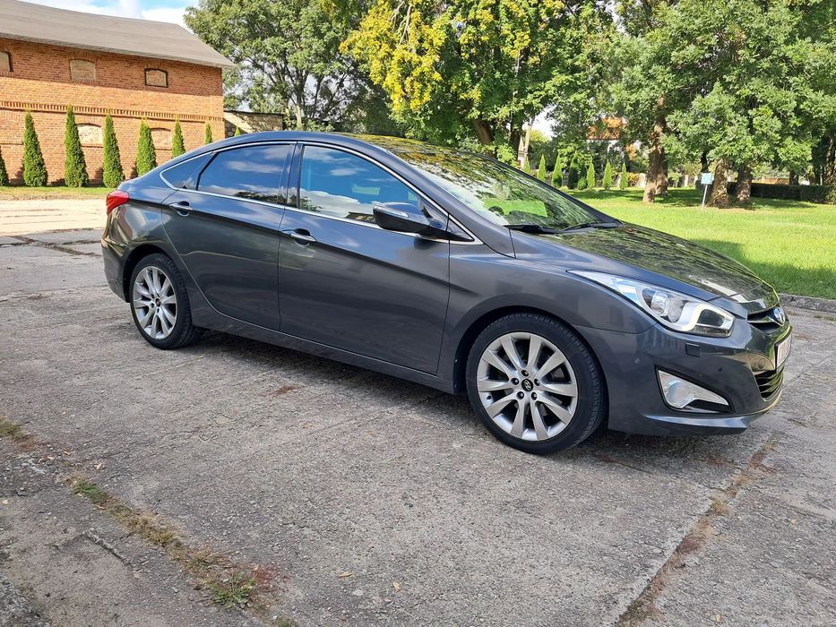 Hyundai i40 1.7 CRDI full opcja minimalny przebieg