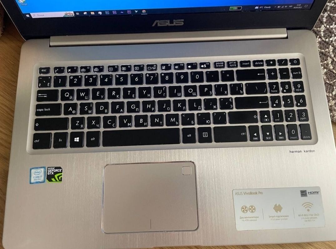 ноутбук Asus Vivobook pro 15, і7, ОПЗ 16гБ НОВА БАТАРЕЯ 100%