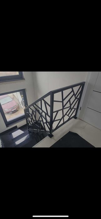 Balustrady nierdzewne  Płoty aluminiowe  ogrodzenia daszki szklane