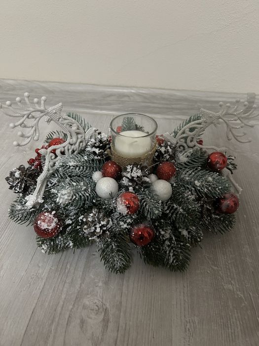 Новорічна композиція, що зробить ваш стіл або полицю святковими.