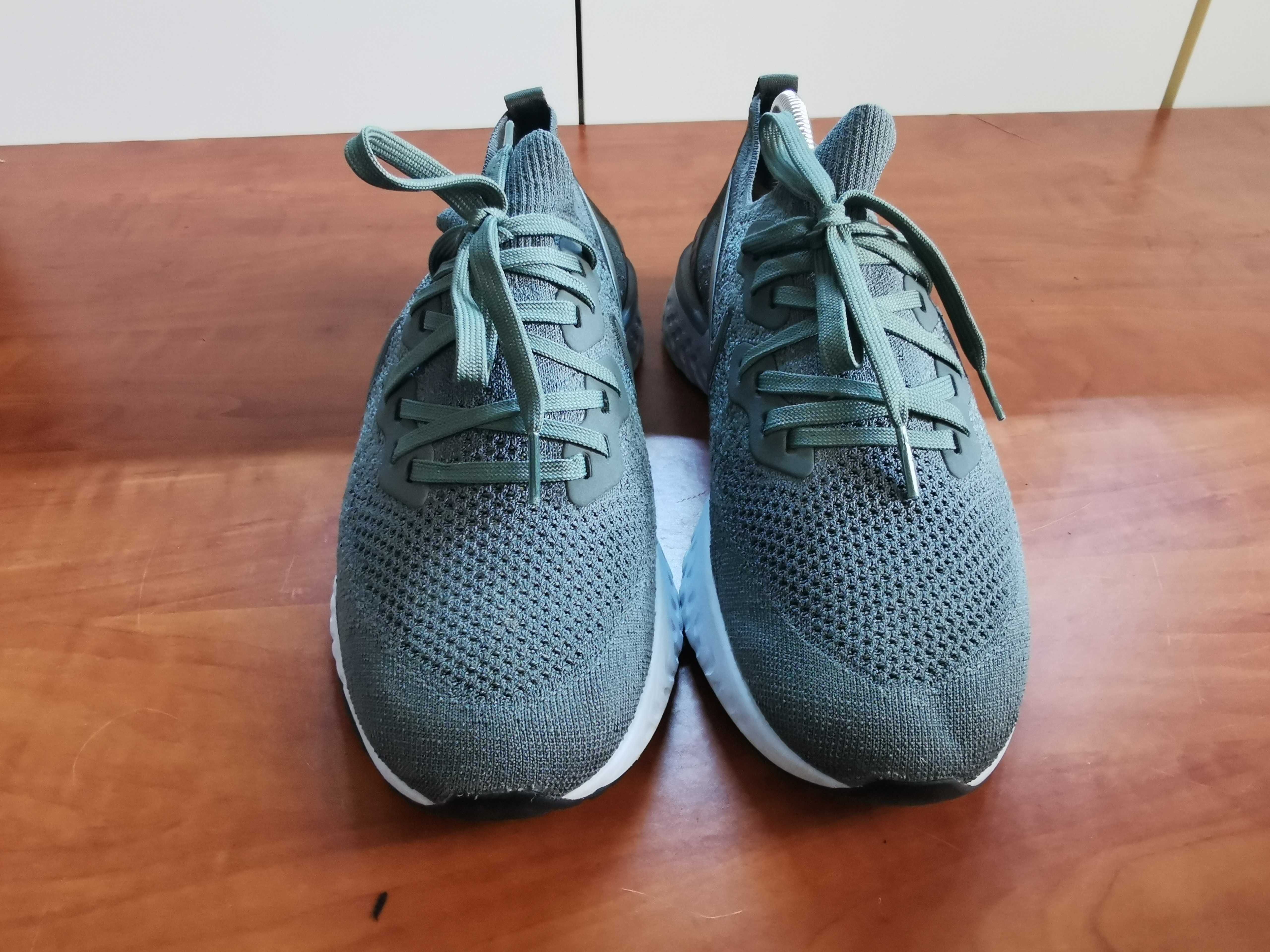 Nike Epic React Flyknit 2  r. 42