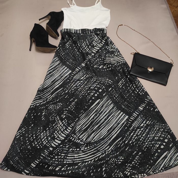 Brokatowa spódnica maxi