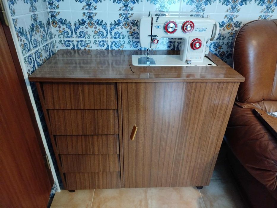 Máquina de costura
