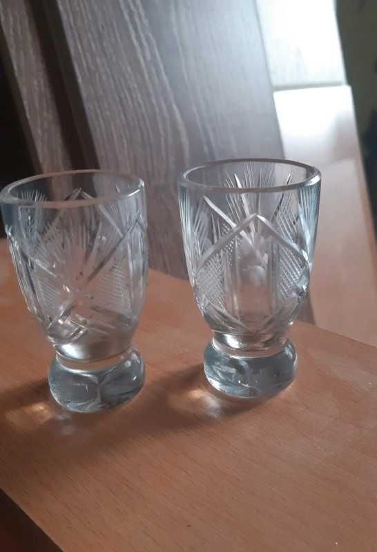 Dwa kieliszki do wódki lub nalewki - szkło/kryształ