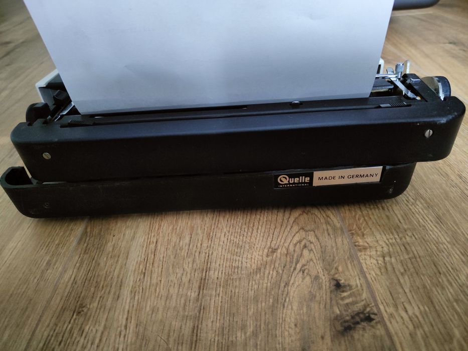 Maszyna do pisania Privileg 260T Germany