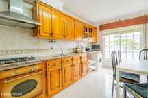 Apartamento T2+1 em Idanha - Belas.