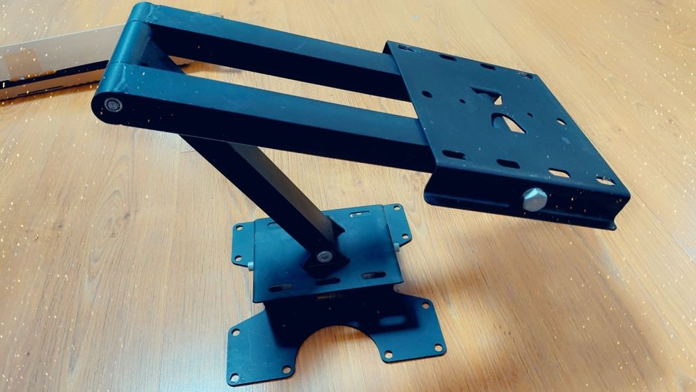 Кріплення під телевізор