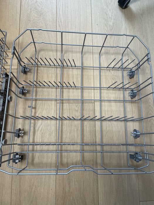 Kosz do zmywarki górny i dolny beko din1531