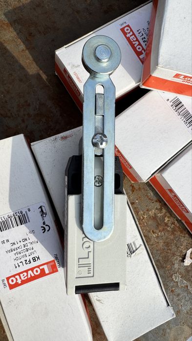 Контакторы Lovato, концевики