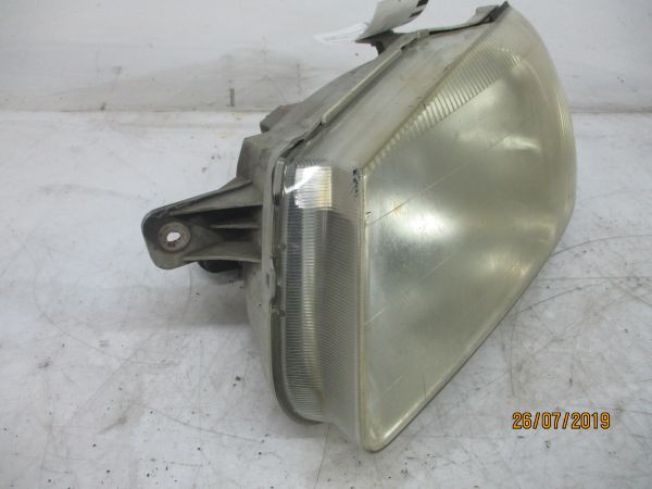 Ótica / farol esquerda HYUNDAI Accent II (LC)