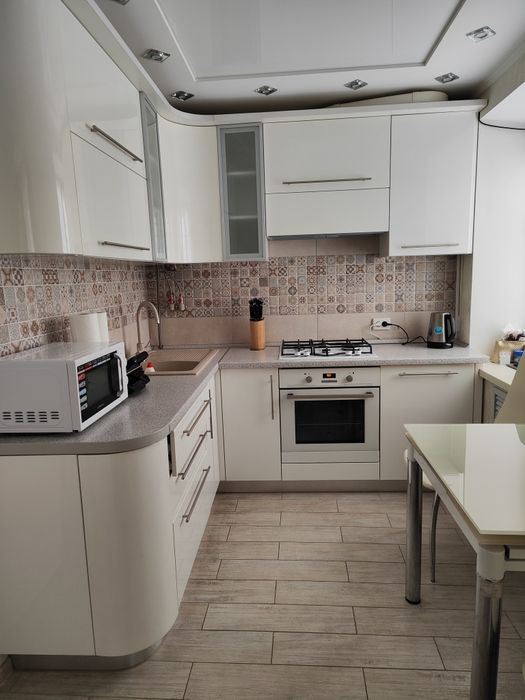 Продажа 2 ком с гаражом ул. Княгини Ольги, Плеханова