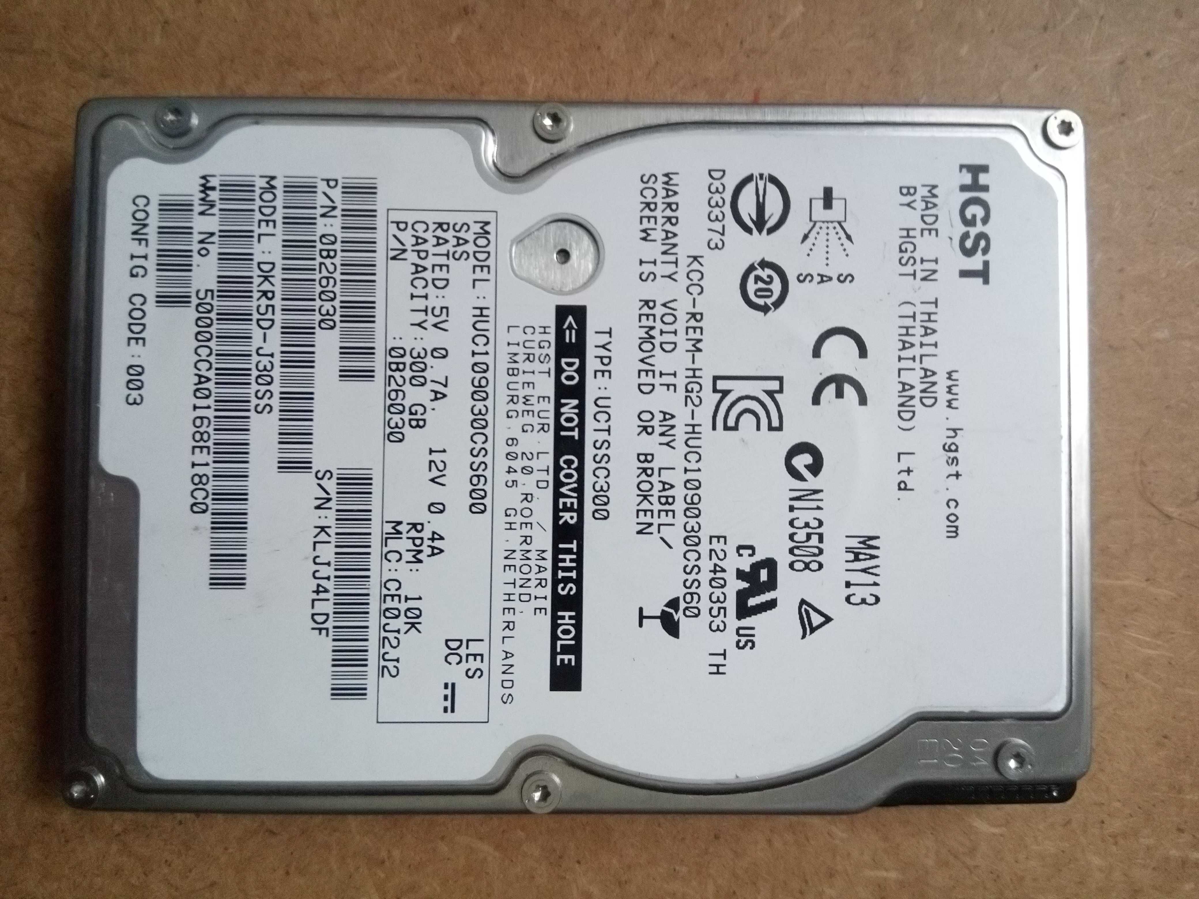 HGST 2.5" SAS 300GB  сервер