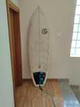 Prancha surf tábua 5.10 34 lts + quilhas e leash
