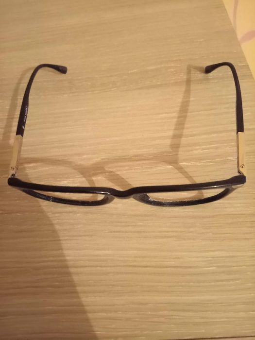 Sprzedam czarne oprawki Contini