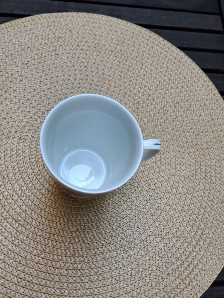 Kubek porcelanowy Wawel z różą.