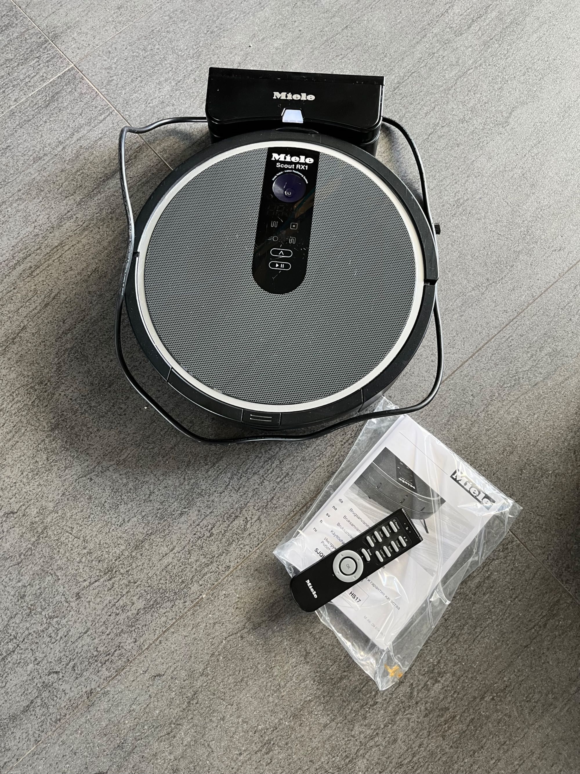 Robot sprzątający Miele Scout RX1