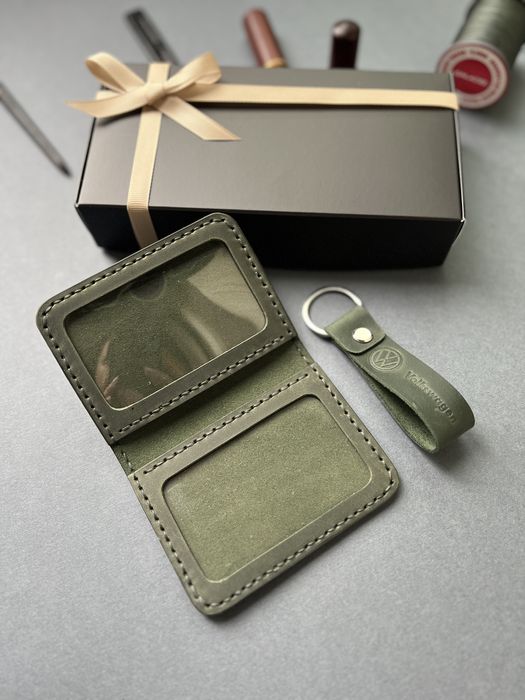 Подарунковий набір до дня автомобіліста. Обкладинка на автодокументи