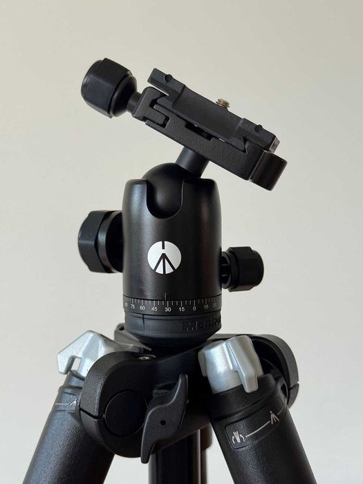 Tripé Manfrotto Element MII M2