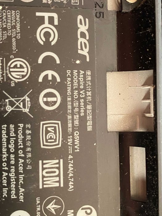 Продам ноутбук Acer Aspire 3 Q5WV1