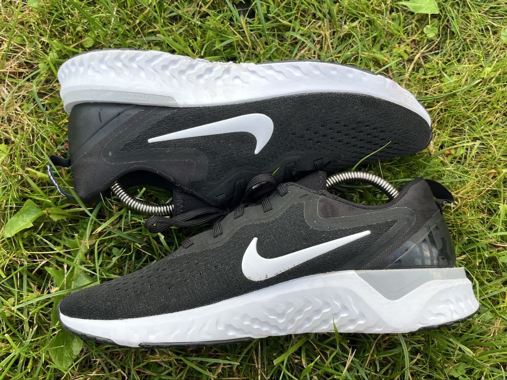 Оригінальні Кросівки Nike react 43 розмір 27,5см стелька стан 7/10