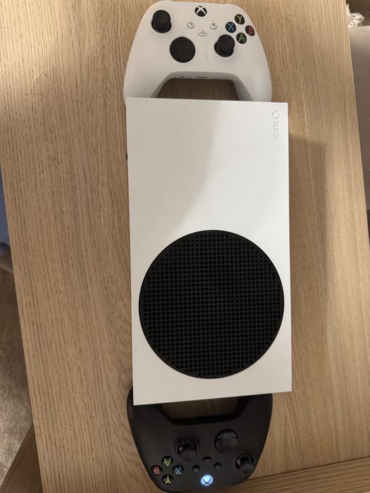 Sprzedam Xbox Series S