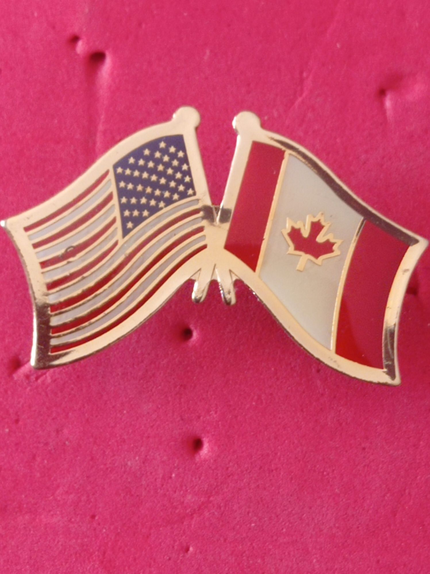 Pins variados com um raro