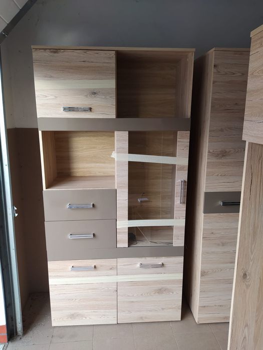 Meblościanka z kanapą