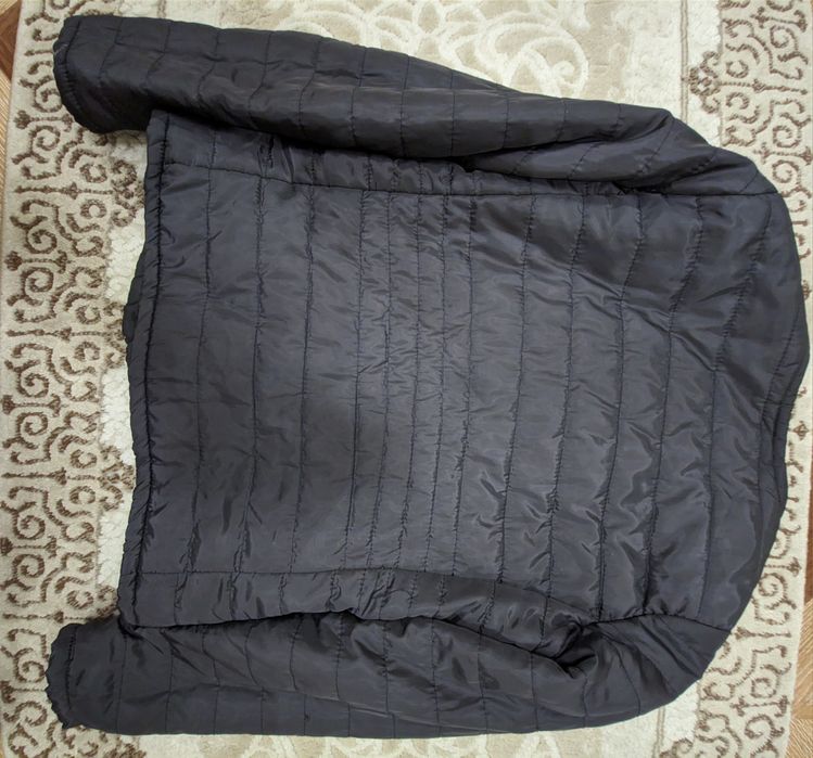 Легка куртка (38/S-M). Демісезонна